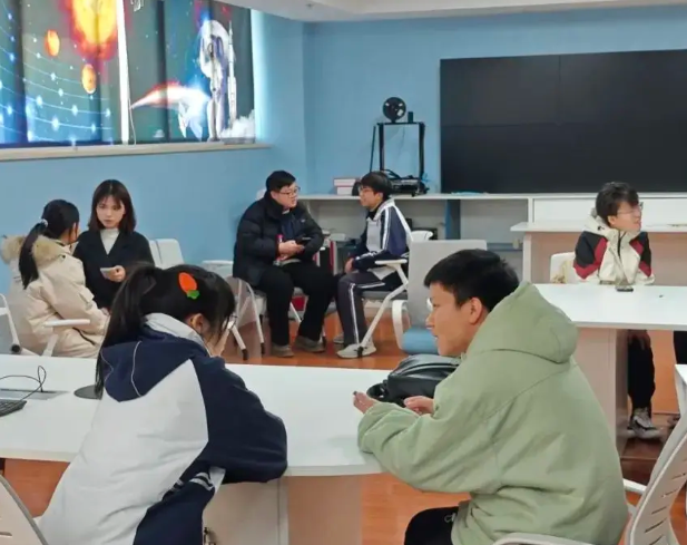 学术引领不只有助于学生理性挑选专业也提升了其大学学习的适应才能